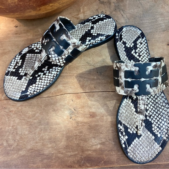 Tory Burch Miller Sandal thong flats snake print size 5 - Picture 4 of 13
